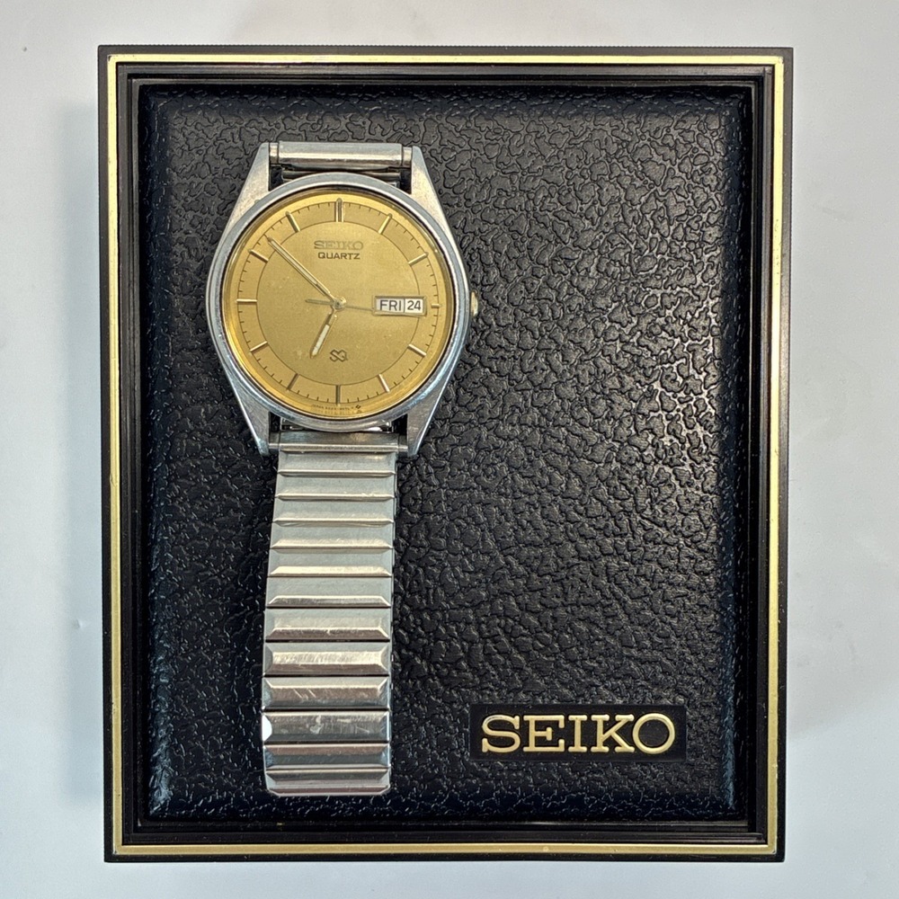 SEIKO SQ Watch Gold Dial Day/Date 5G23-8059 WR Silver Tone SS Bezel Band W/Box - Picture 4 of 17